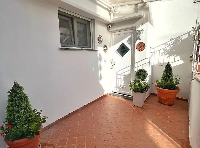 Augusto Capri Apartment